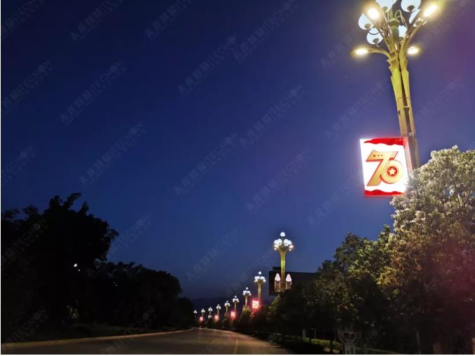 蒙自旅游區(qū)路燈配套LED燈桿屏實(shí)現(xiàn)數(shù)字升級
